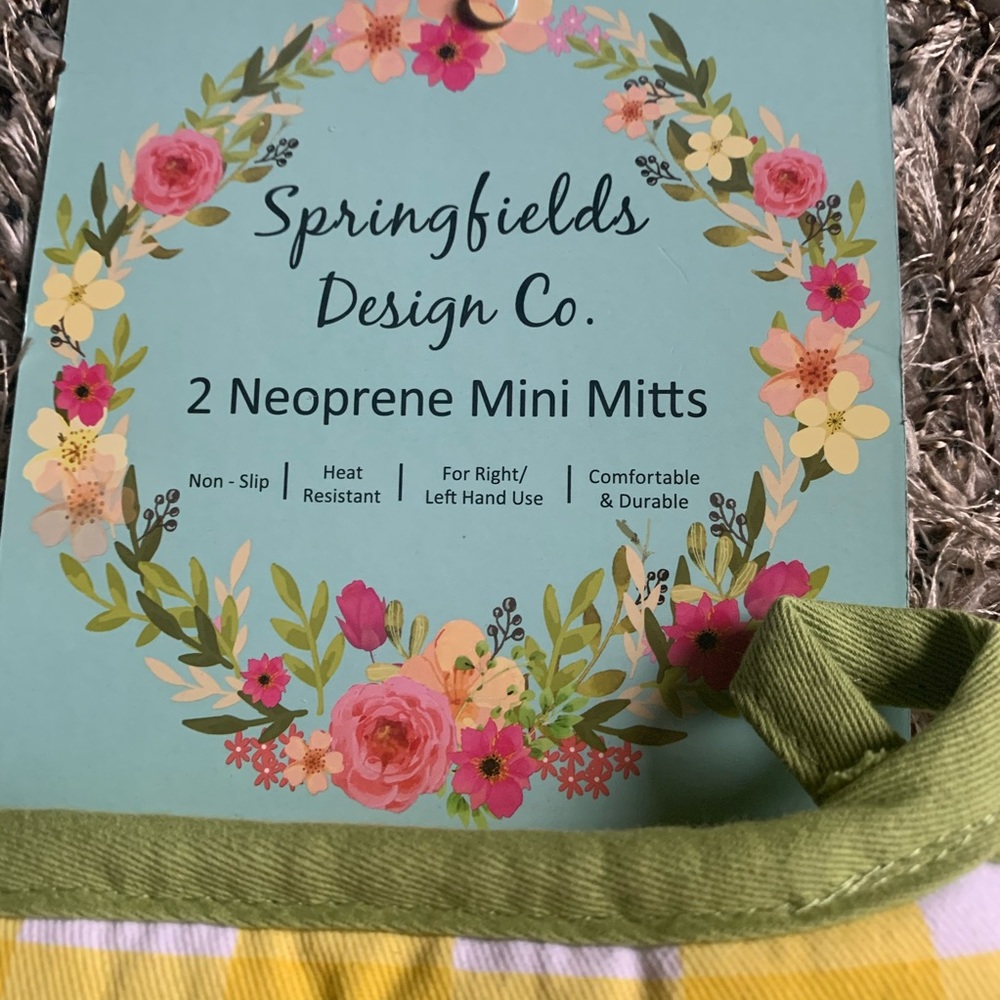 Springfields design‎ oven mitts - Picture 2 of 7